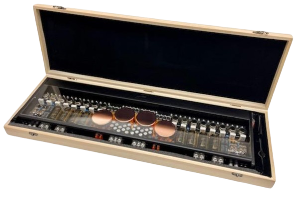 Stereo Integrity SIQ 200.4 High-Fidelity 4-Channel Amplifier